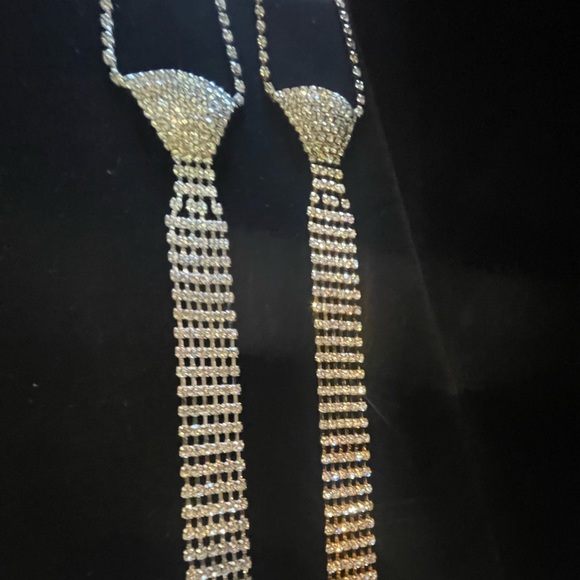 Tie Glam Crystal Necklace almost soldout 😢 - Picture 5 of 6